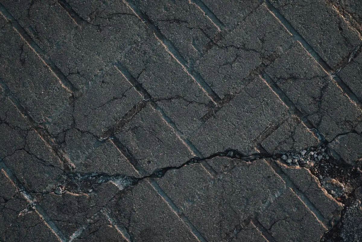Crack Filling — Iron Ridge Pavement, Florida